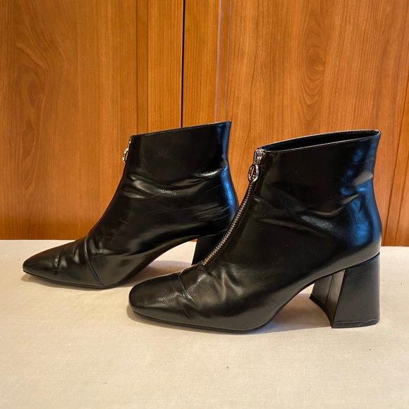 Zara Shoes - Zara Zipper Ankle Boot